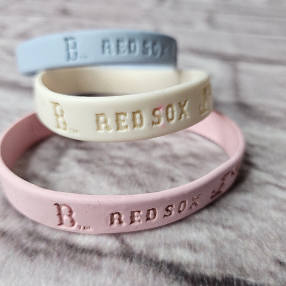 Boston Red Sox Silicone Rubber Bracelets 3 - Picture 6 of 6